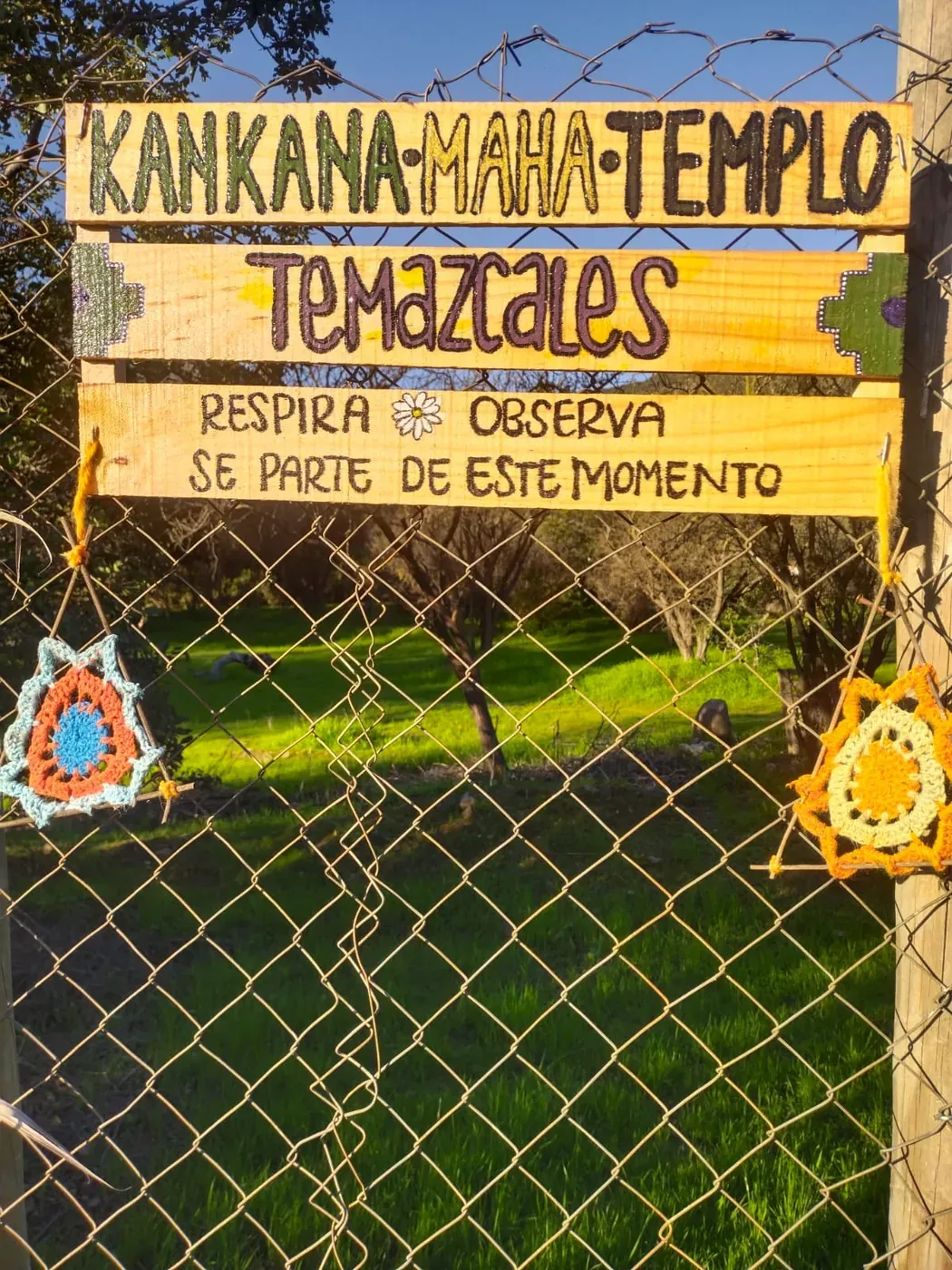 Letrero de entrada de Kankana Maha Templo